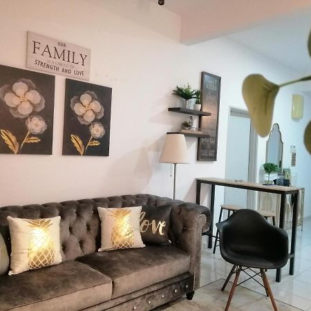 Homestay Casa Nur Iman @Adelia Kajang Esterno foto